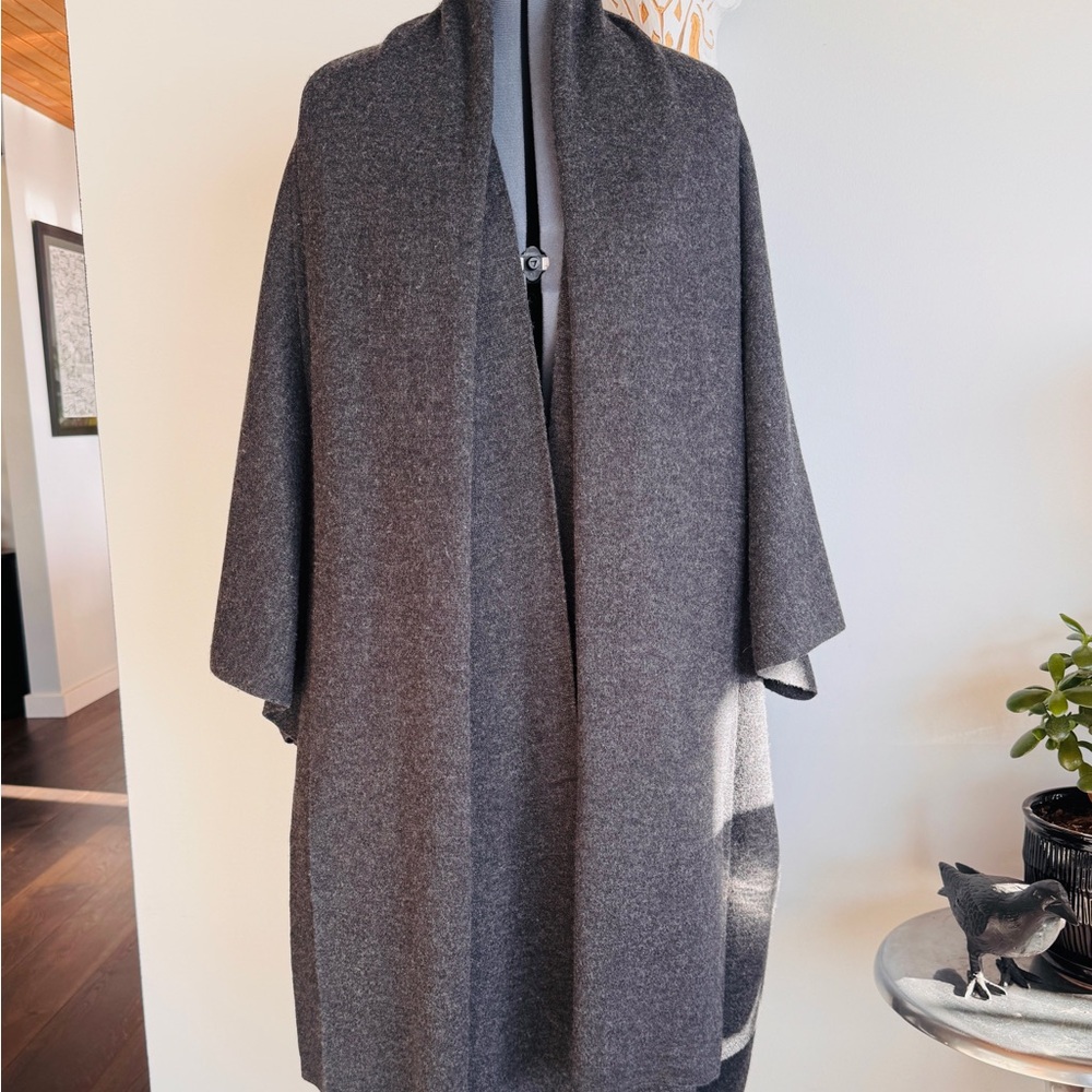 Elegant Gray Women's Coat
